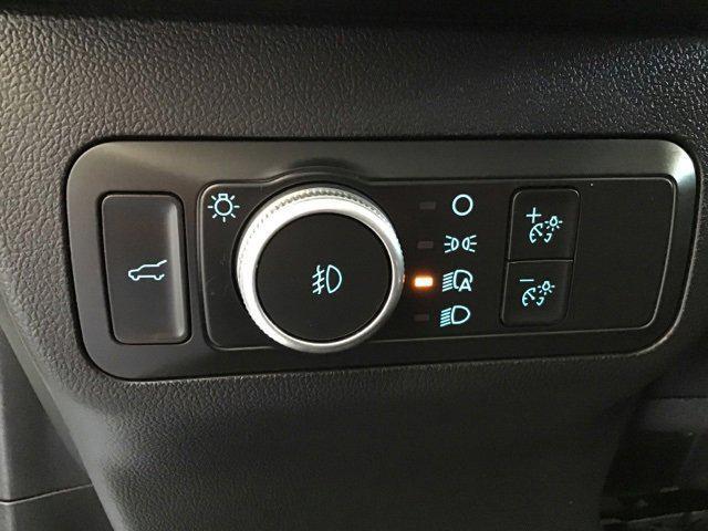 Photo of 2022 Oxford White Ford Escape