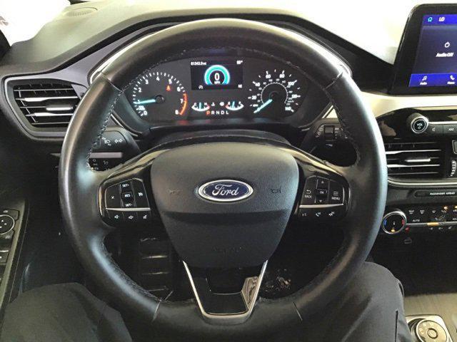 Photo of 2022 Oxford White Ford Escape