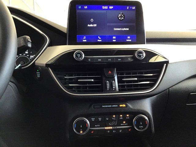 Photo of 2022 Oxford White Ford Escape