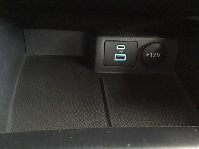 Photo of 2022 Oxford White Ford Escape