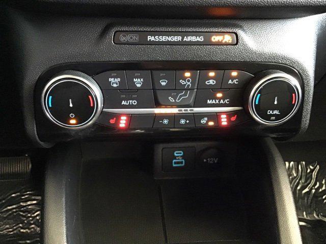 Photo of 2022 Oxford White Ford Escape