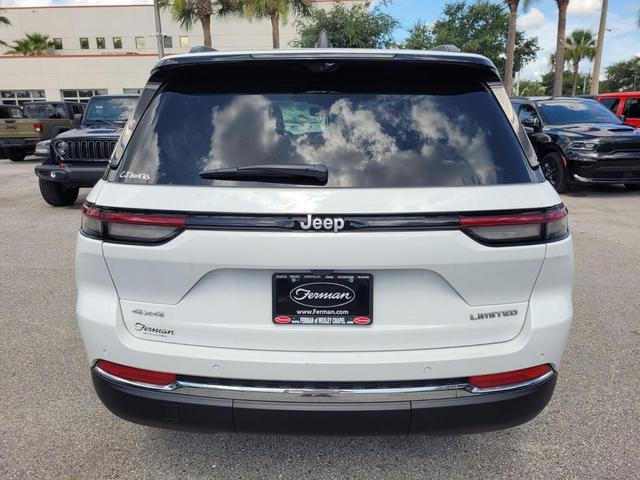 Photo of 2025 Bright White Clearcoat Jeep Grand Cherokee