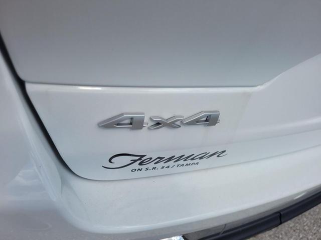 Photo of 2025 Bright White Clearcoat Jeep Grand Cherokee