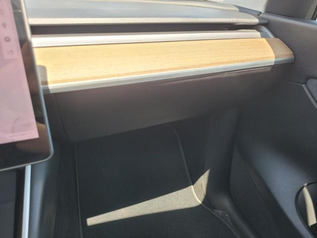Photo of 2021 Blue Tesla Model Y