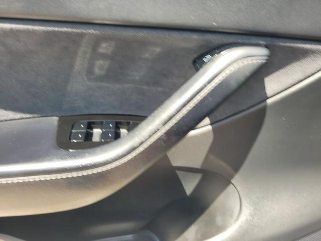 Photo of 2021 Blue Tesla Model Y
