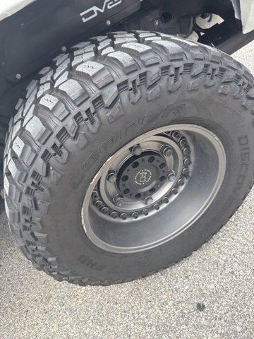 Photo of 2020 Bright White Clearcoat Jeep Gladiator