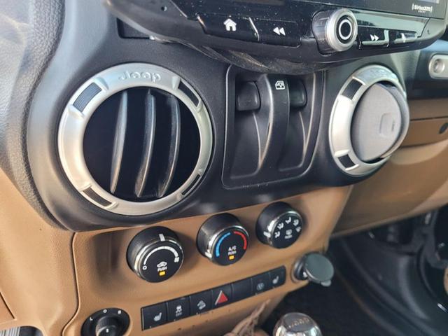 Photo of 2014 Black Clearcoat Jeep Wrangler