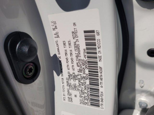 Photo of 2022 White Toyota Tacoma