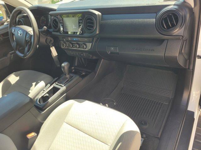 Photo of 2022 White Toyota Tacoma
