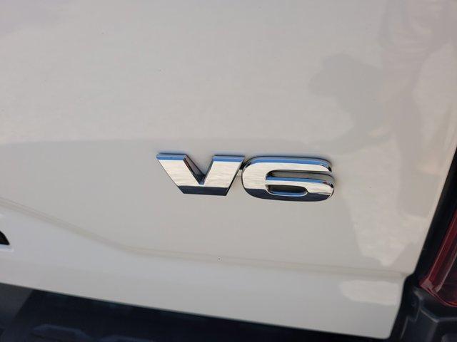 Photo of 2022 White Toyota Tacoma