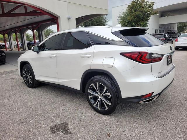 Photo of 2022 White Lexus RX 350
