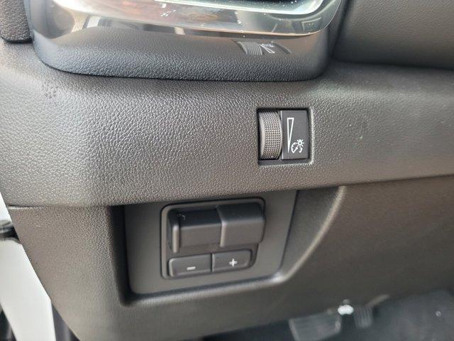 Photo of 2025 Summit White GMC Canyon