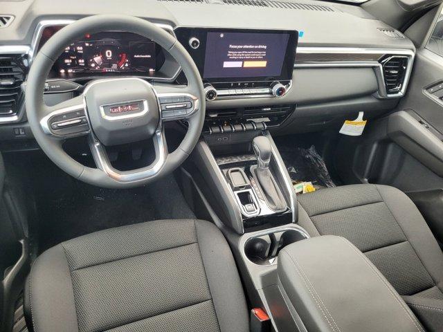 Photo of 2025 Summit White GMC Canyon