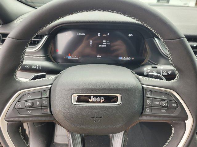Photo of 2025 Diamond Black Jeep Grand Cherokee L