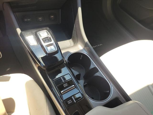 Photo of 2023 Onyx Black Hyundai SONATA