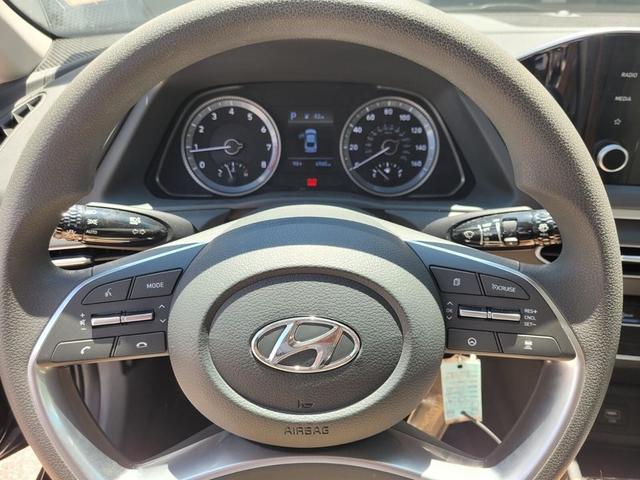Photo of 2023 Onyx Black Hyundai SONATA