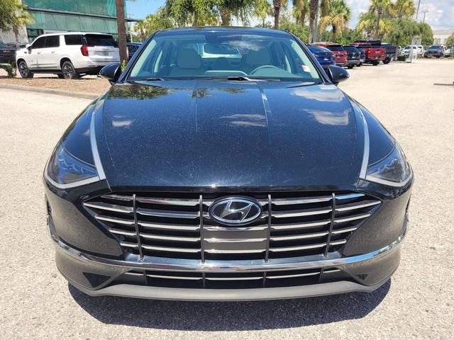Photo of 2023 Onyx Black Hyundai SONATA