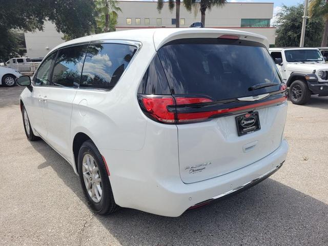 Photo of 2026 PW7 Chrysler Pacifica