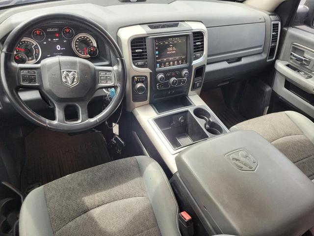 Photo of 2015 Brilliant Black Crystal Pearlcoat RAM 1500