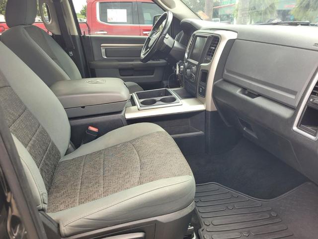 Photo of 2015 Brilliant Black Crystal Pearlcoat RAM 1500