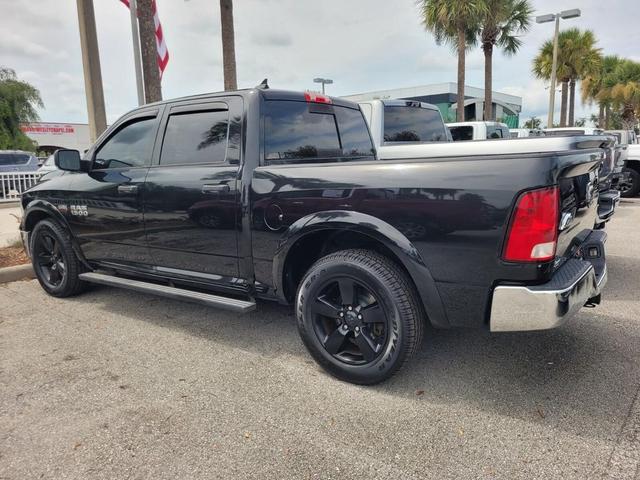 Photo of 2015 Brilliant Black Crystal Pearlcoat RAM 1500