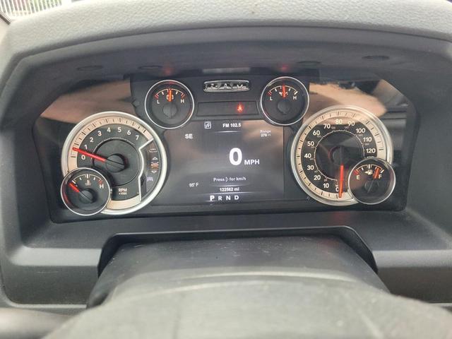 Photo of 2015 Brilliant Black Crystal Pearlcoat RAM 1500