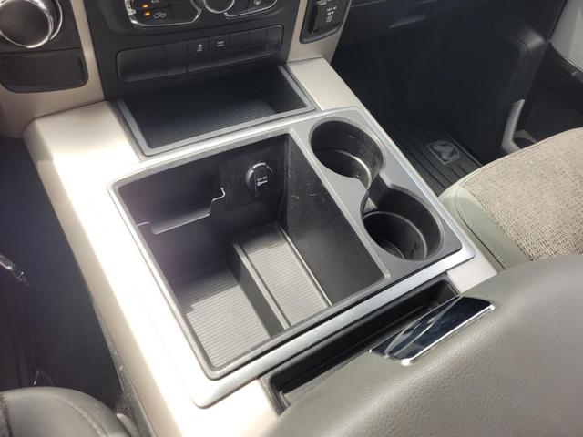 Photo of 2015 Brilliant Black Crystal Pearlcoat RAM 1500