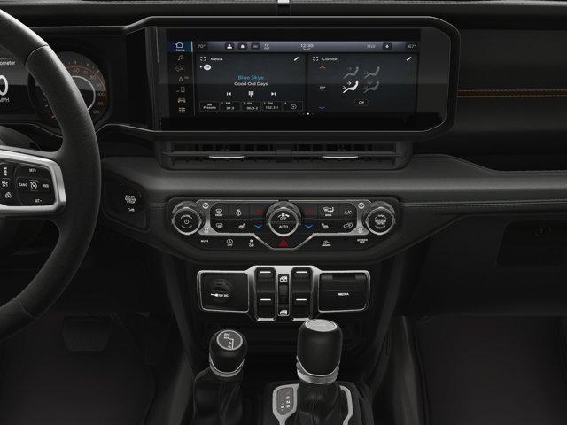 Photo of 2025 Granite Crystal Clearcoat Metallic Jeep Gladiator
