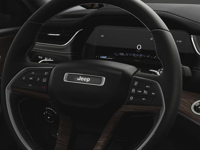 Photo of 2025 Diamond Black Jeep Grand Cherokee