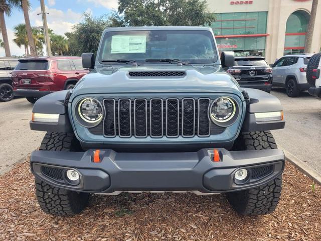 Photo of 2025 Anvil Clearcoat Jeep Gladiator