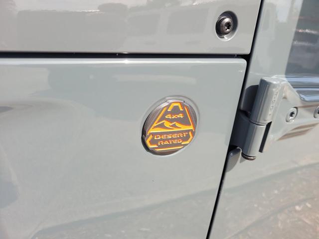 Photo of 2025 Anvil Clearcoat Jeep Gladiator
