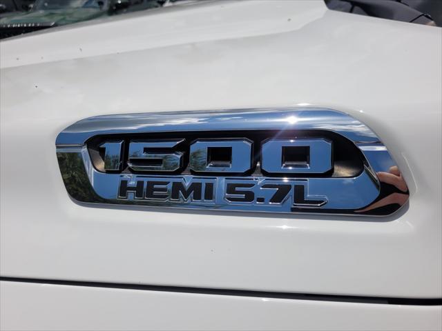 Photo of 2022 Bright White Clearcoat RAM 1500