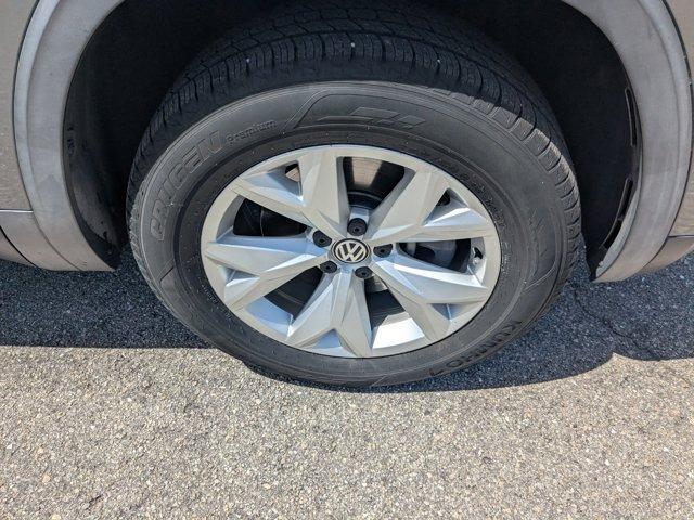 Photo of 2019 Platinum Gray Metallic Volkswagen Atlas