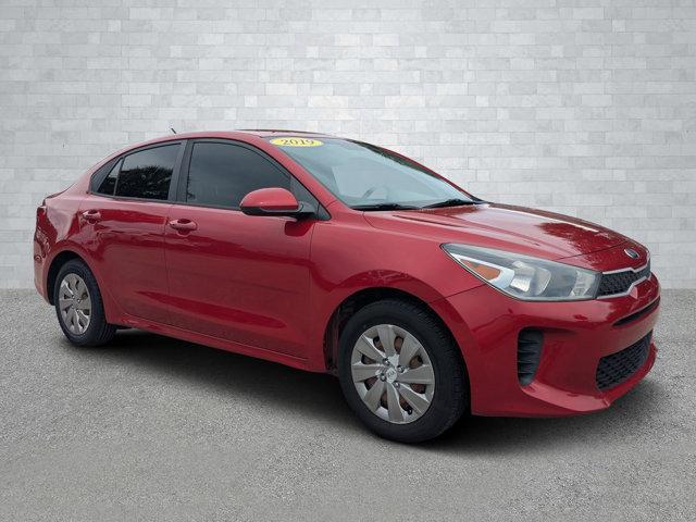 Photo of 2019 Currant Red Kia Rio
