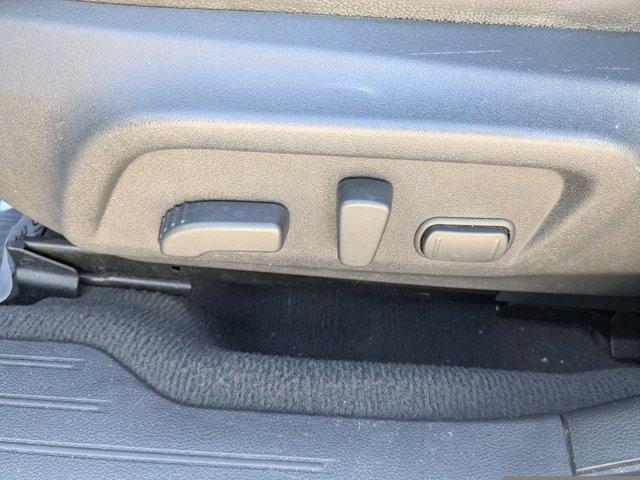 Photo of 2018 Ice Silver Metallic Subaru Outback