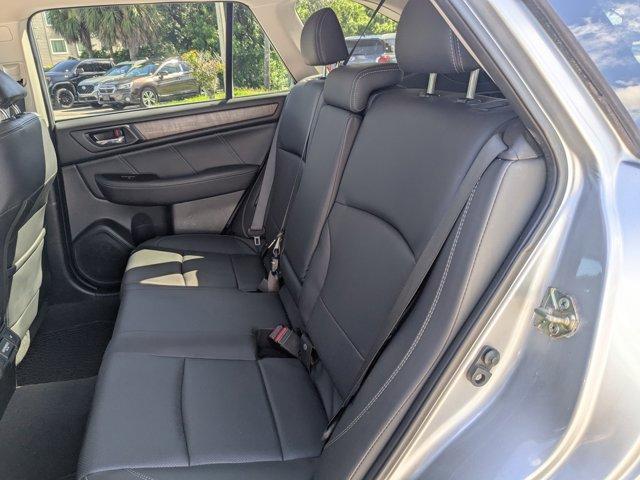 Photo of 2018 Ice Silver Metallic Subaru Outback