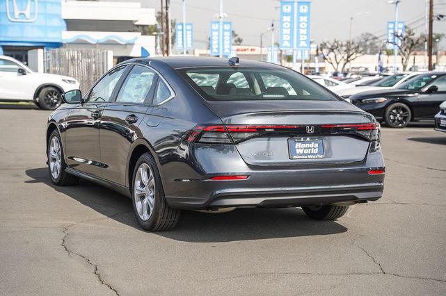 Photo of 2025 Meteorite Gray Metallic Honda Accord