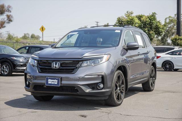 Photo of 2022 Gray Honda Pilot
