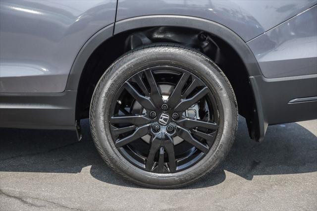 Photo of 2022 Gray Honda Pilot
