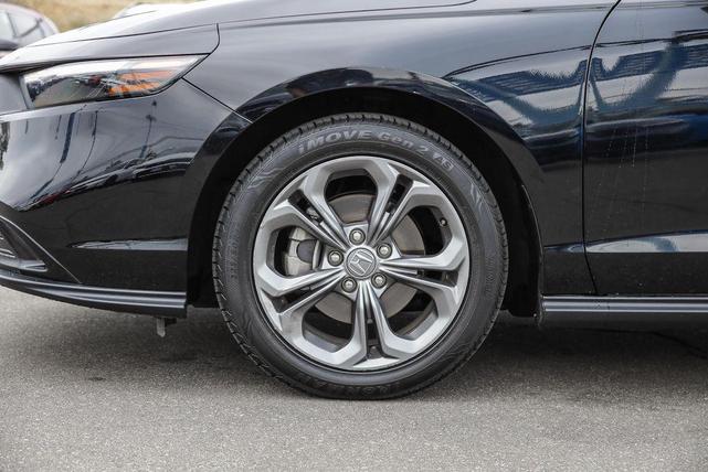 Photo of 2023 Crystal Black Pearl Honda Accord