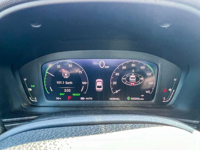 Photo of 2025 Solar Silver Metallic Honda Accord Hybrid