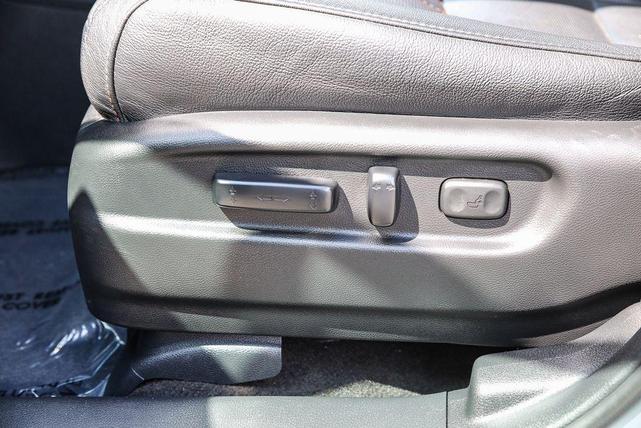 Photo of 2023 Lunar Silver Metallic Honda Passport