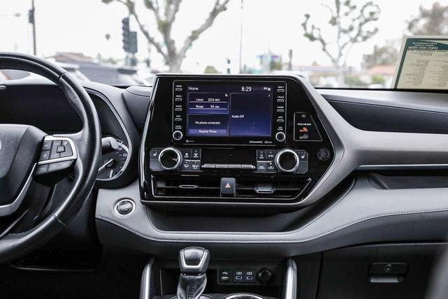 Photo of 2022 Ruby Flare Pearl Toyota Highlander