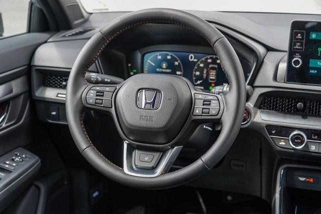 Photo of 2026 Platinum White Pearl Honda CR-V Hybrid