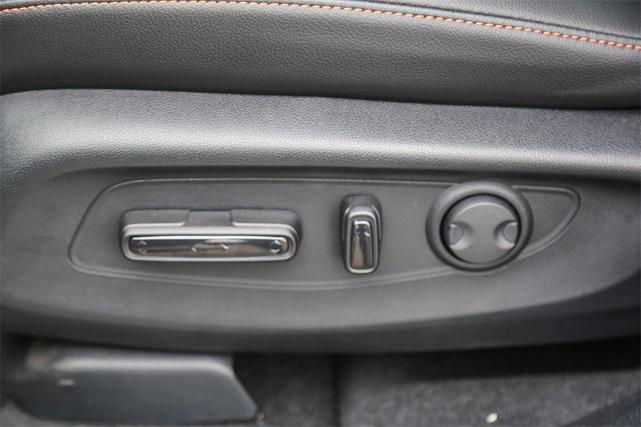 Photo of 2025 Radiant Red Metallic Honda CR-V Hybrid