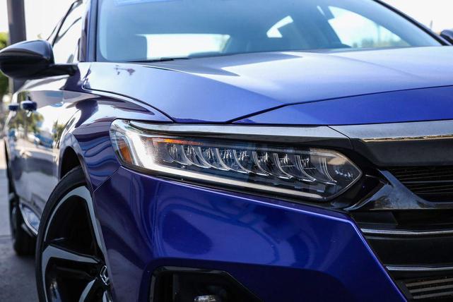 Photo of 2022 Still Night Pearl Honda Accord
