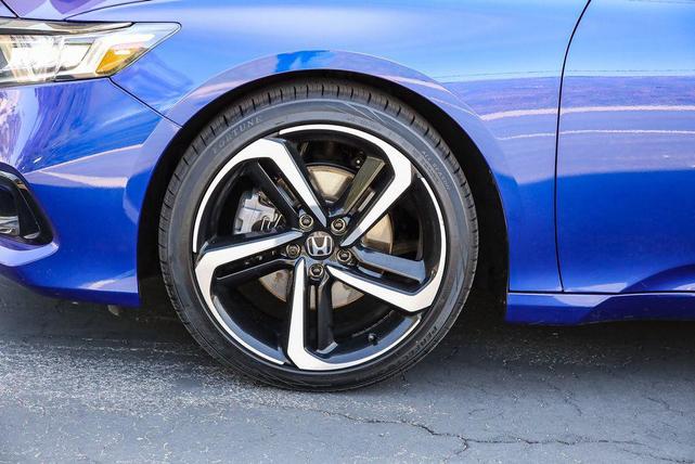 Photo of 2022 Still Night Pearl Honda Accord