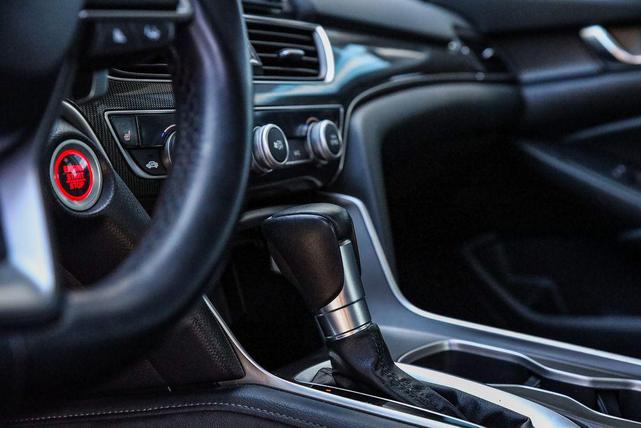 Photo of 2022 Still Night Pearl Honda Accord