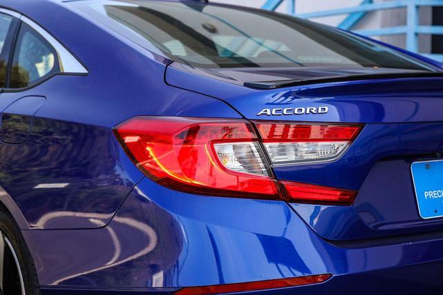 Photo of 2022 Still Night Pearl Honda Accord