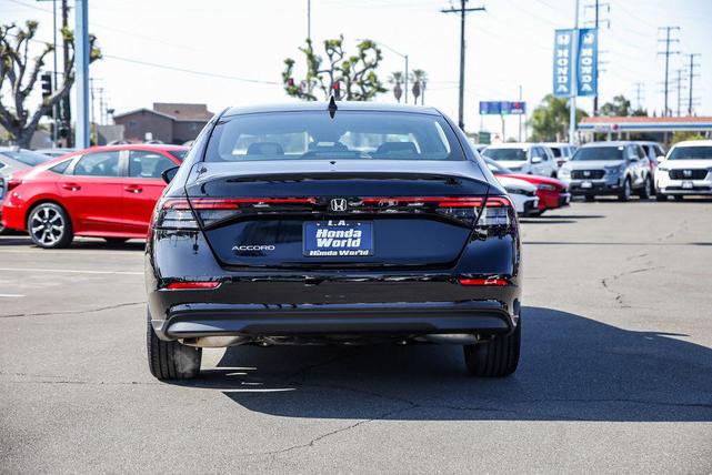 Photo of 2025 Crystal Black Pearl Honda Accord